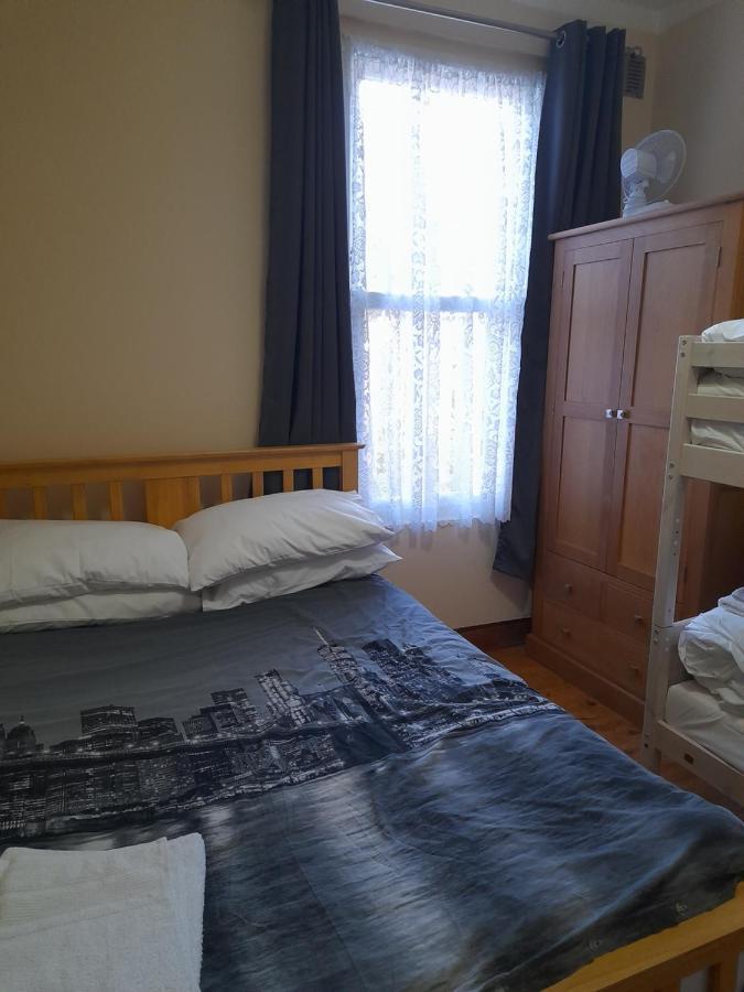Bubblesbnb- 4 Bedroom House London Exterior foto